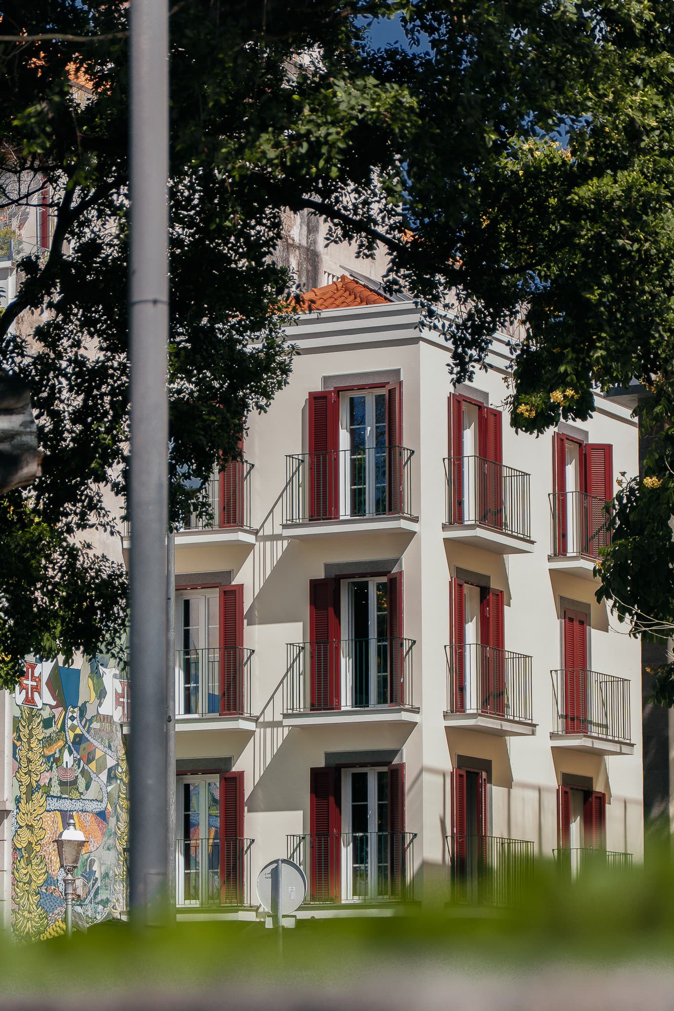 Safira Suites Building